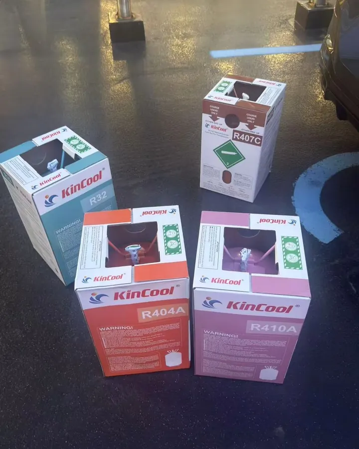 Multiple refrigerant models arranged for customer handoff